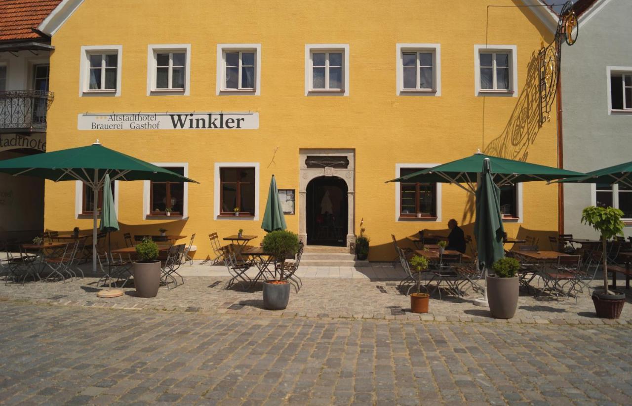Altstadthotel Brauereigasthof Winkler Berching Exterior photo